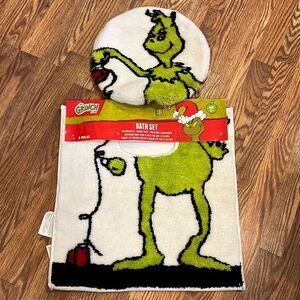 NWT The Grinch bath set